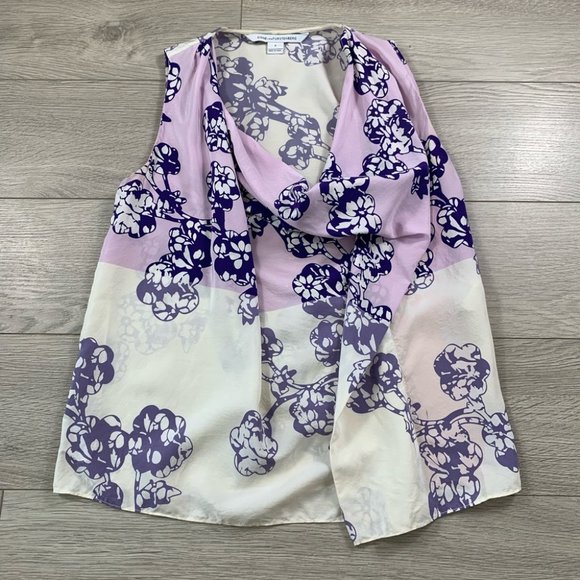 Diane Von Furstenberg Silk Floral Print Blouse - Picture 4 of 13